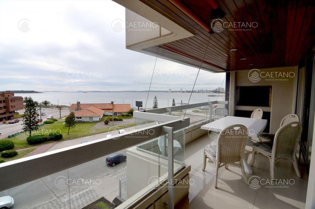 Apartamento en Mansa 3 dormitorios con terraza