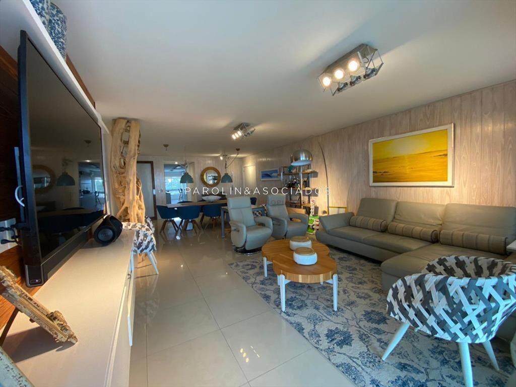 Apartamento en venta de 3 dormitorios en Terrazas