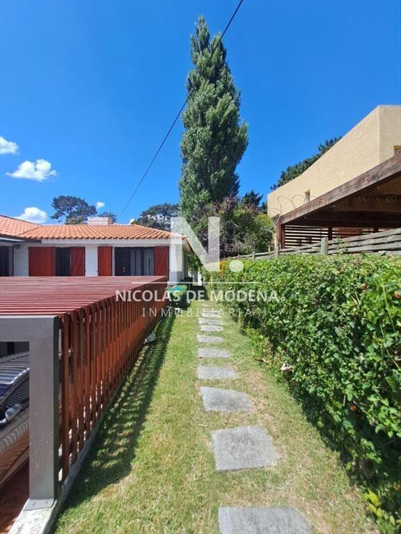 Alquiler Anual casa 3 dormitorios con pisicina en Punta del