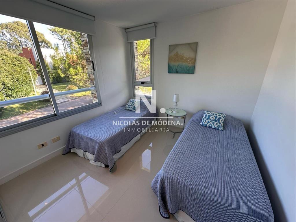 Departamento de 3 dormitorios en venta en torre