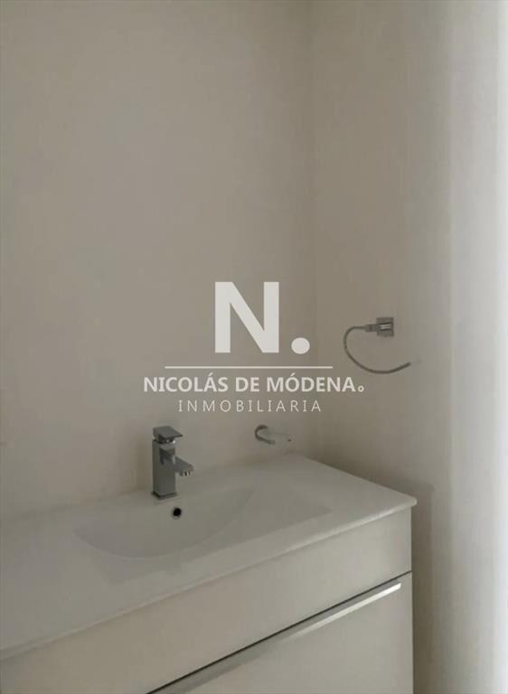 Impecable departamento, comodo e iluminado.