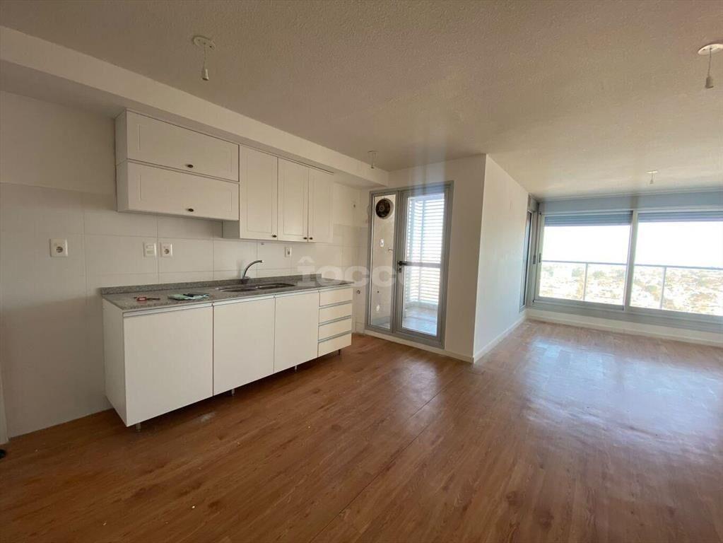 APARTAMENTO EN ALQUILER DE 3 DORMITORIOS Y 2 BAÑOS EN TORR