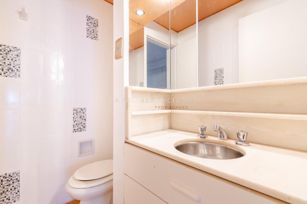 Apartamento en venta de 4 dormitorios en Punta del Este.