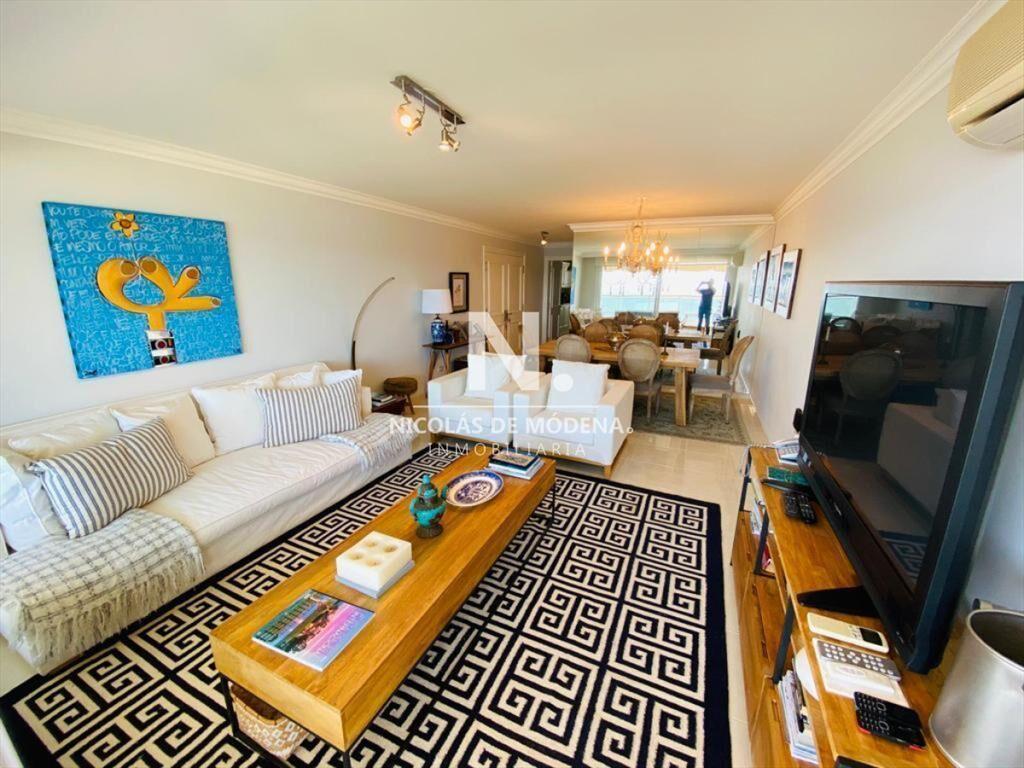 Departamento en venta en Playa Mansa con linda