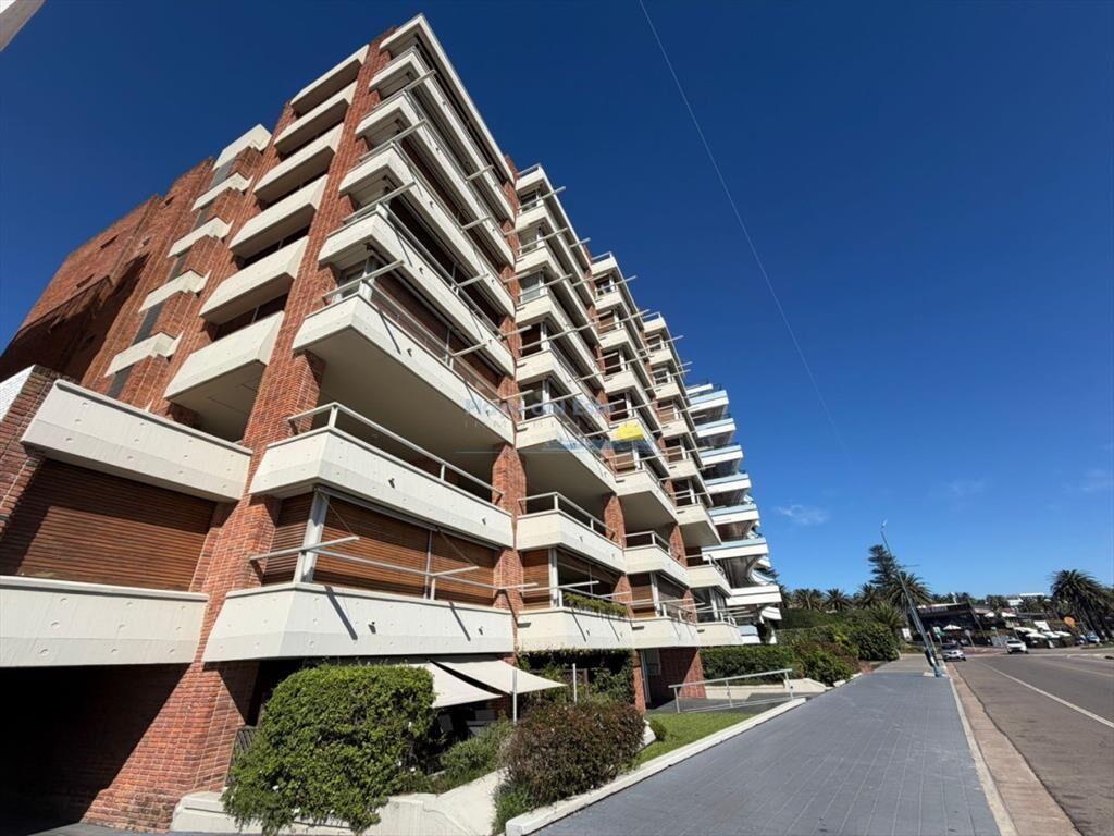 Apartamento en Venta de 3 dormitorios en el de