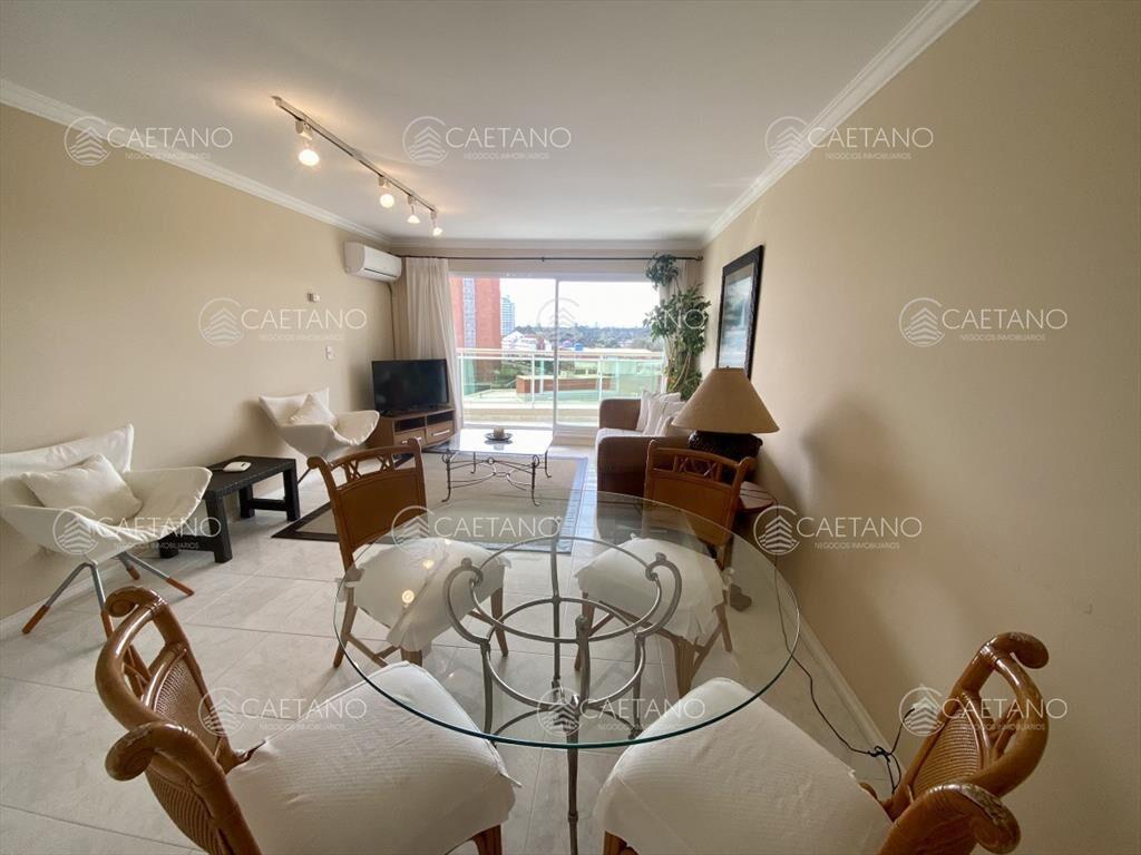 Apartamento 3 dormitorios en Alquiler playa mansa- Punta de
