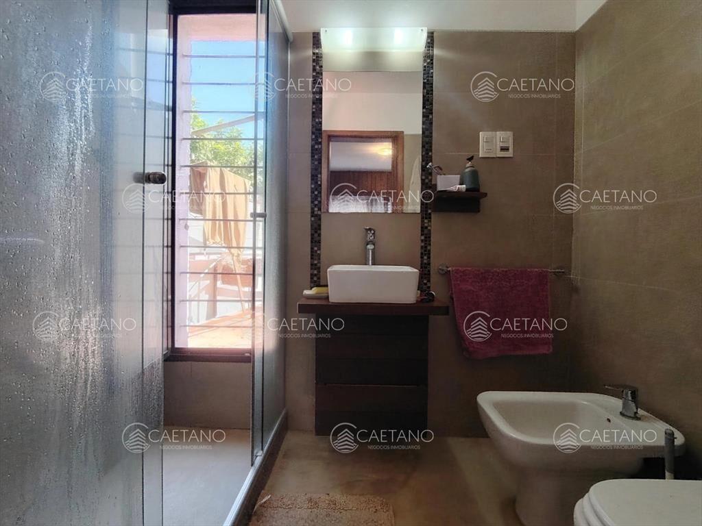 Casa de 3 dormitorios en alquiler anual, Playa Mansa, Punta
