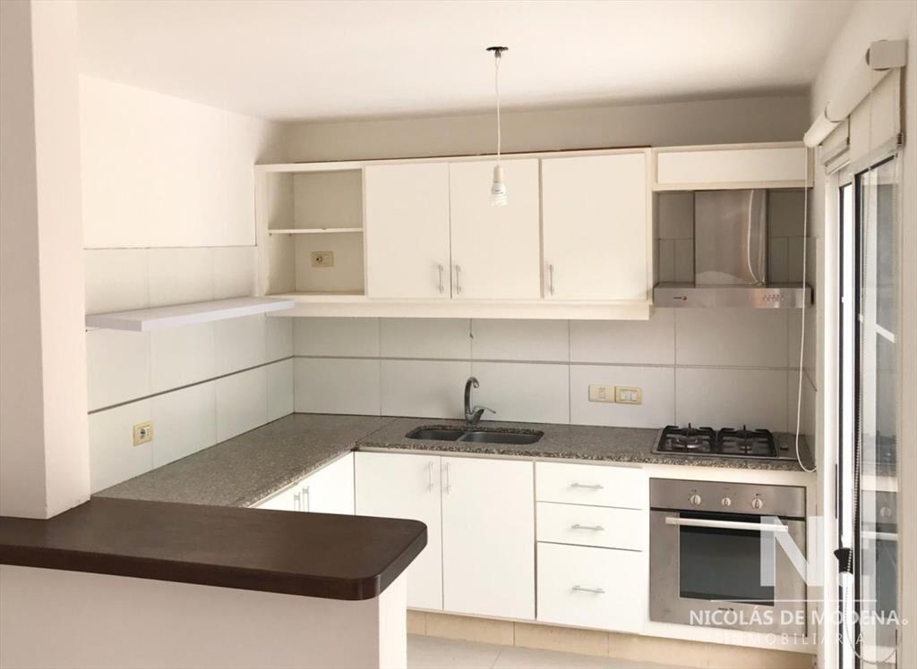VENTA DE CASA DE 3 DORMITORIOS EN JARDINES DE CORDOBA PUNTA
