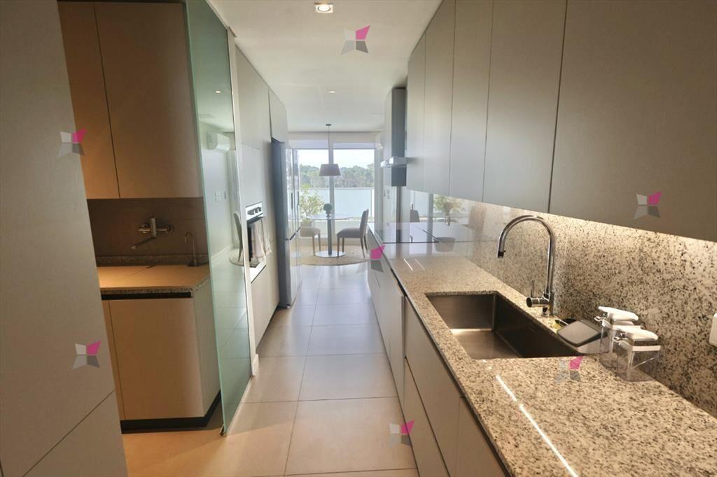 APARTAMENTO DE 4 DORMITORIOS EN VENTA TORRE LE