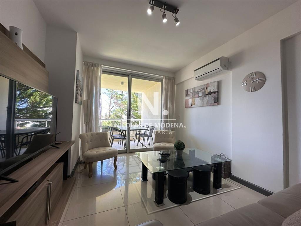 En alquiler apartamento de 2 dormitorios con Parrillero pro