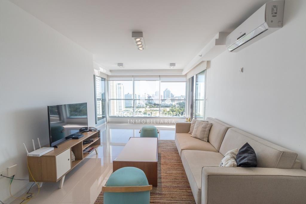 Departamento de 2 dormitorios en venta en Playa