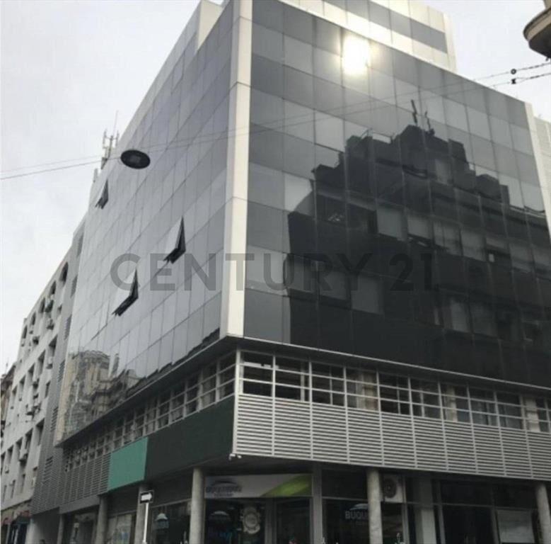 Venta o Permuta Piso 15 oficinas,5 cocheras en Ciudad Vie...