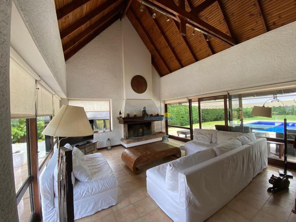 Casa en Venta de 5 dormitorios en Punta del este