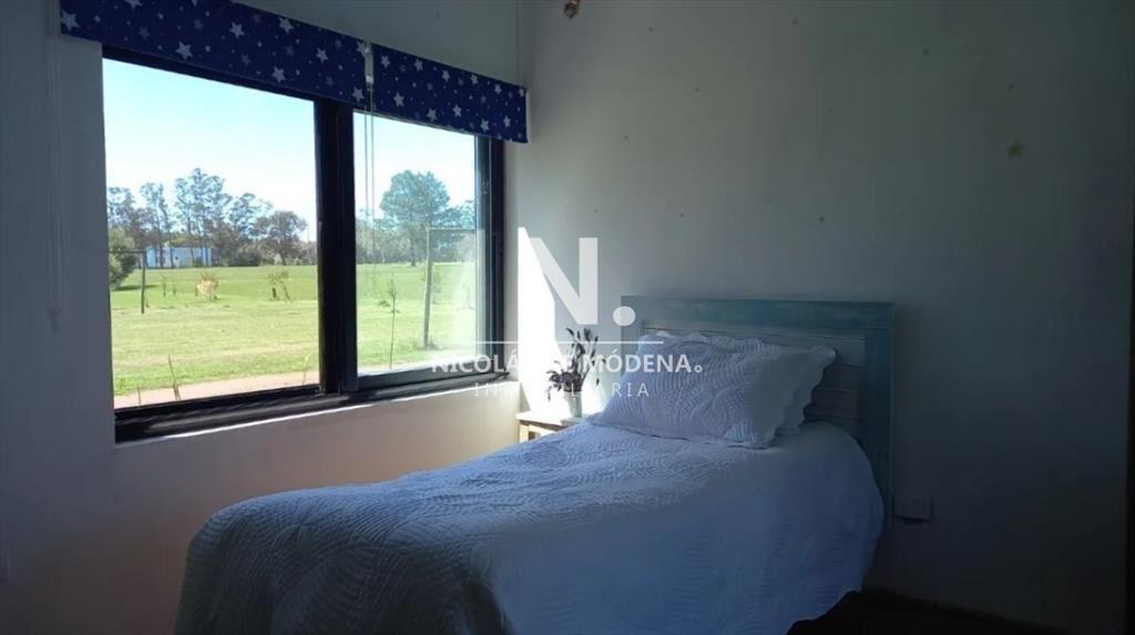 Vende chacra de 4 dormitorios en Barrio privado