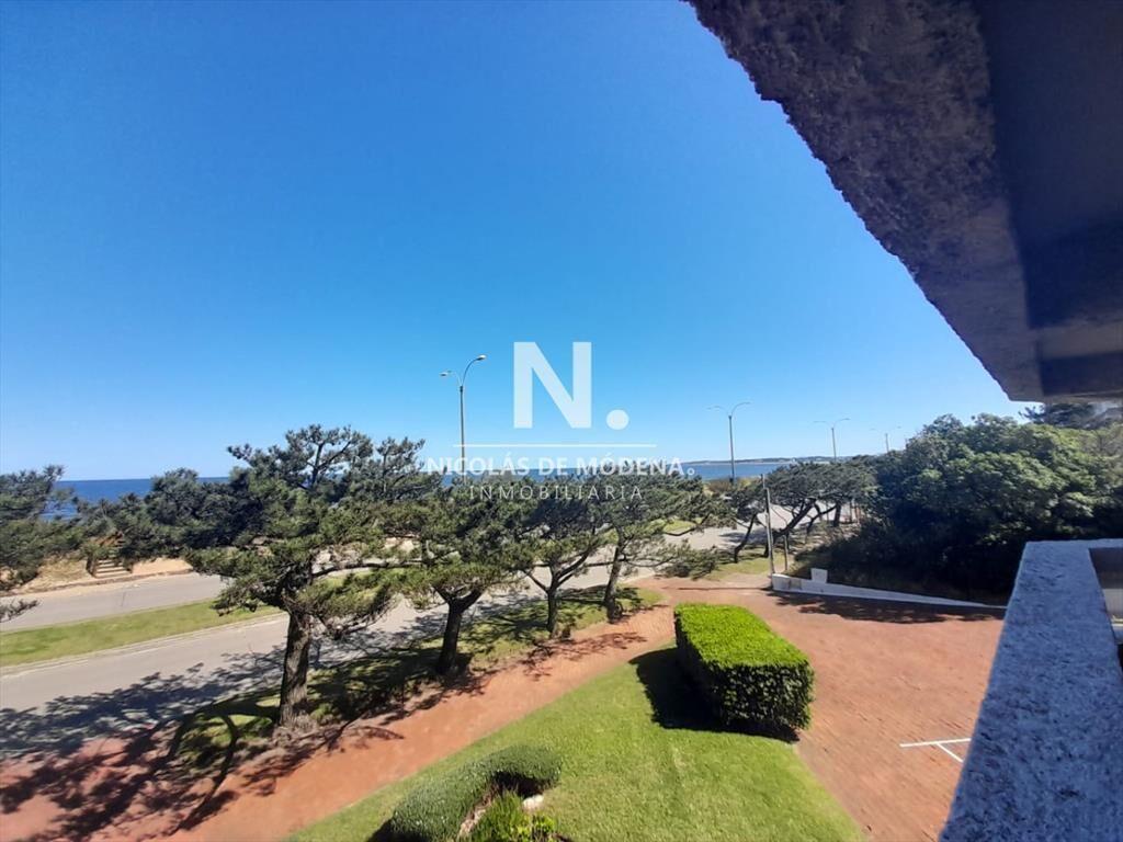 Apartamento 2 dormitorio en mansa en VENTA! Punta