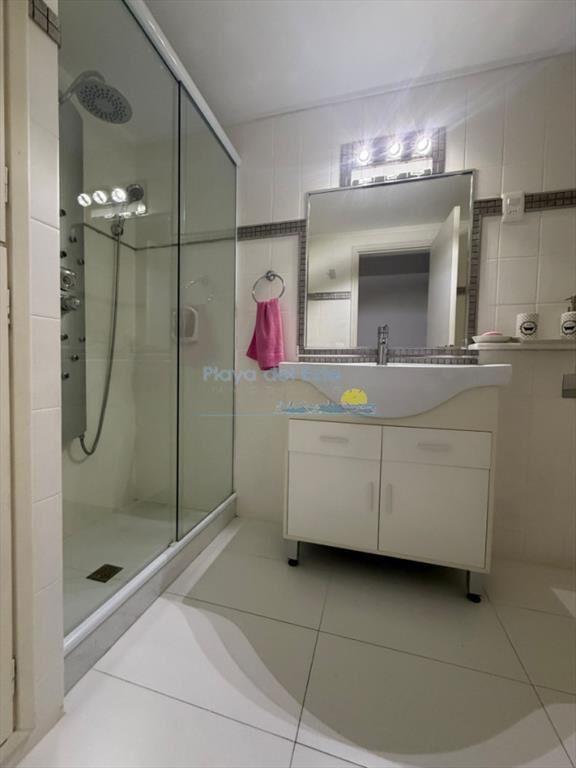 Apartamento en Venta de 3 dormitorios en Playa ,