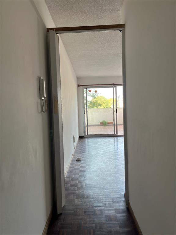 Apartamento En Alquiler En Pocitos Monoambiente con pati...