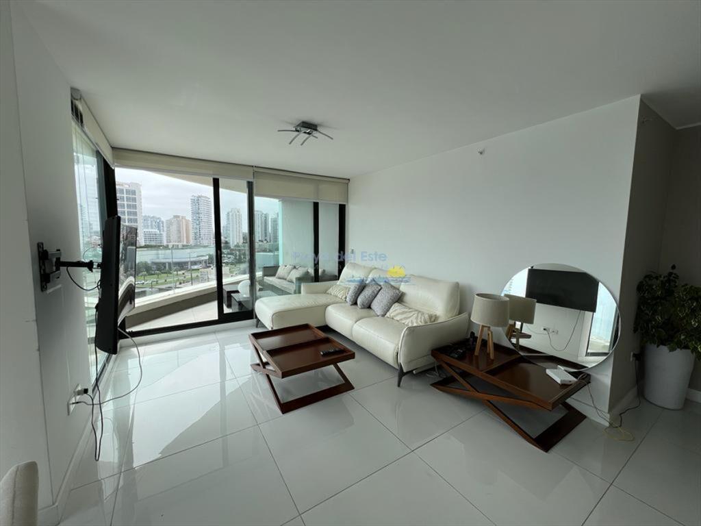 Apartamento en venta de 3 dormitorios en Edificio