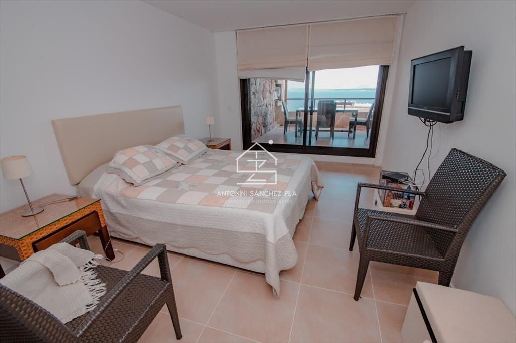 Venta de apartamento de dos dormitorios con Punta