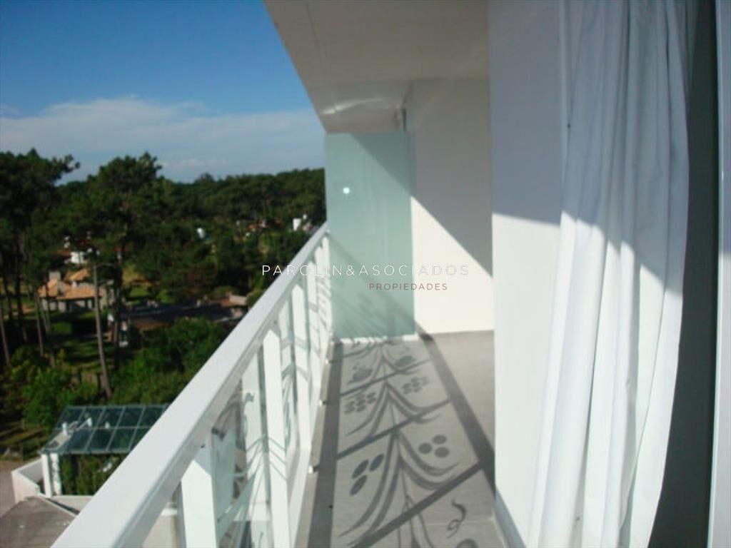 Apartamento en venta en torre Yoo, Punta del Este.