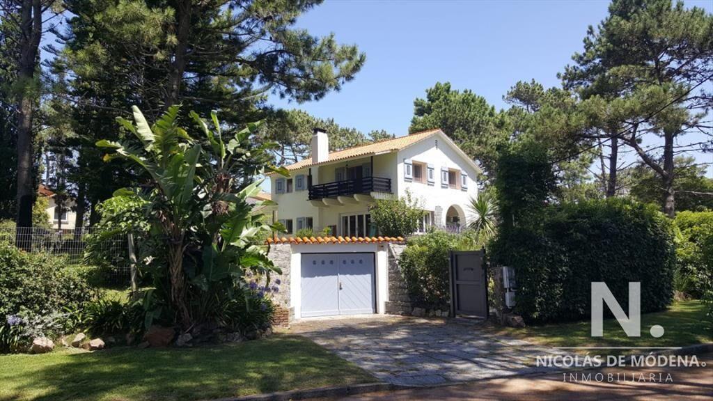 Espectacular Residencia en Venta, Playa Mansa, Punta del Es