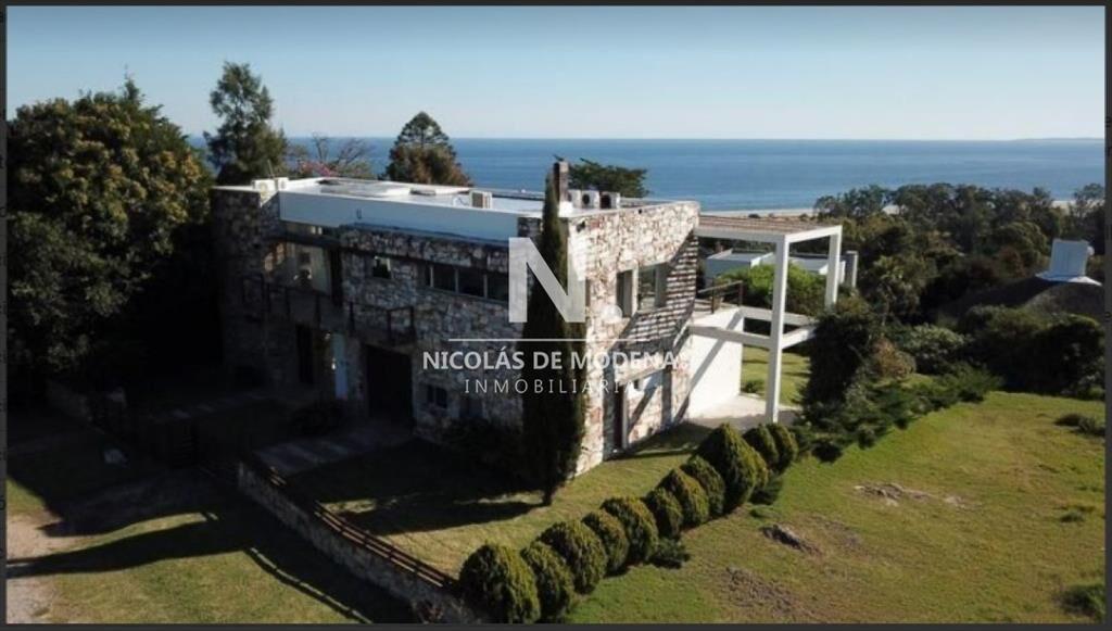 Casa en venta, hermosa vista.