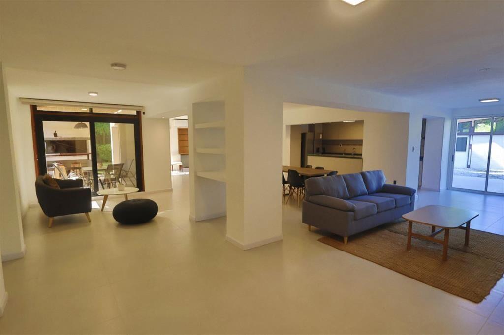 CASA VENTA 7 DORMITORIOS - BARRIO PRIVADO LA