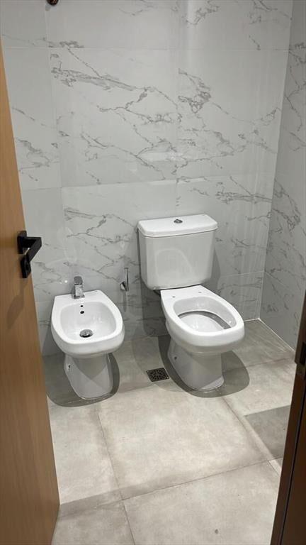 MONOAMBIENTE AMUEBLADO EN EDIFICIO NUEVO, A PASOS DE LA RAM