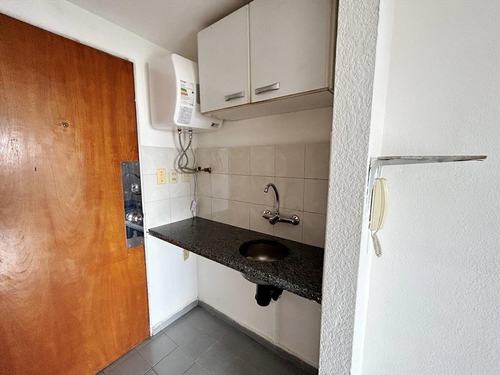 Alquiler de Apartamento en Avelino Miranda  Monoambiente en
