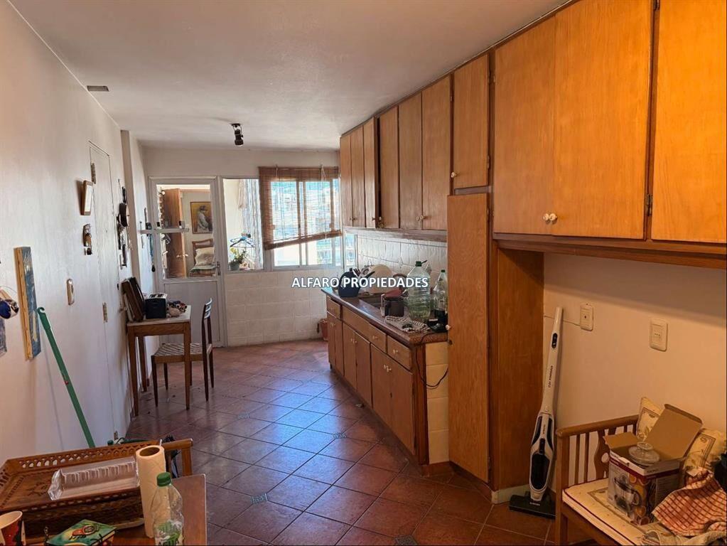 PISO ALTO FRENTE AL MAR PLAZA GOMENSORO UNICO