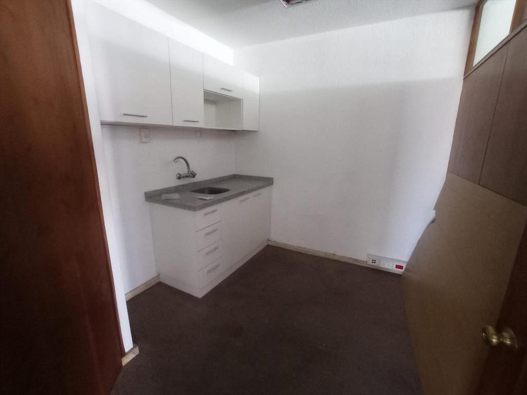 Apartamento -Apartamento  en Ciudad Vieja, prox Plaza Zabal