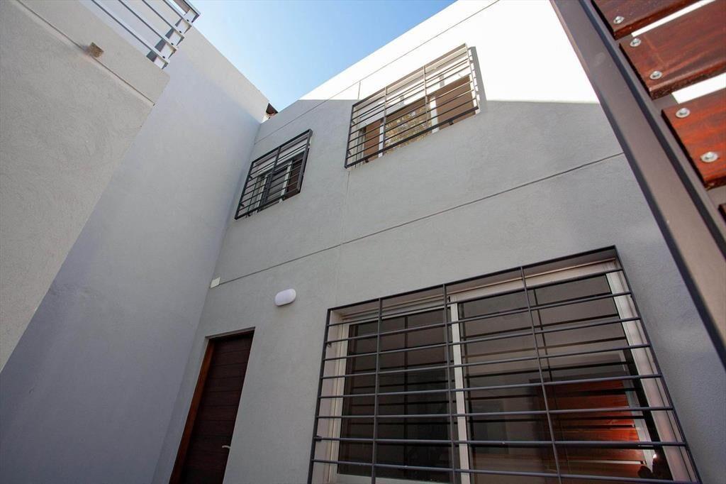 VENTA DUPLEX 2 DORM PATIO CON RENTA TRES CRUCES