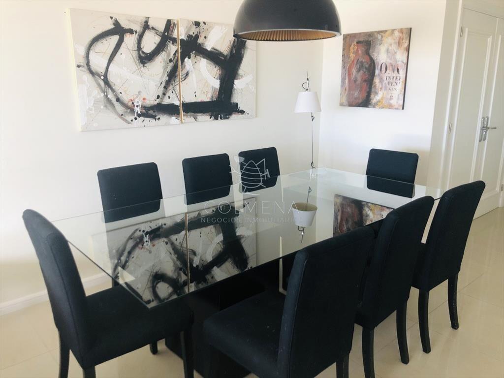 Apartamemto de 3 dor 3 baños muy buena