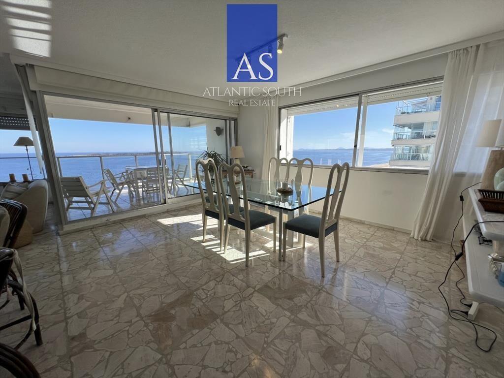 Apartamento 3 dormitorios+ dependencia piso alto