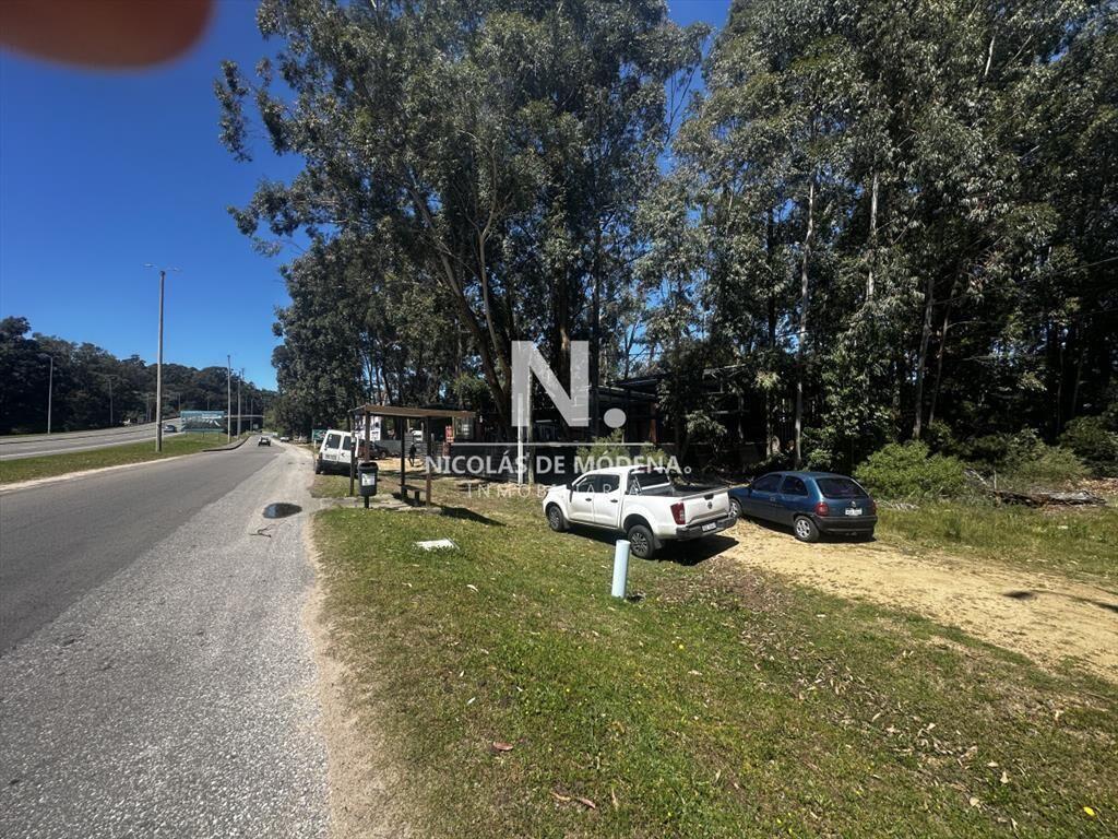 Venta terreno comercial en Solanas