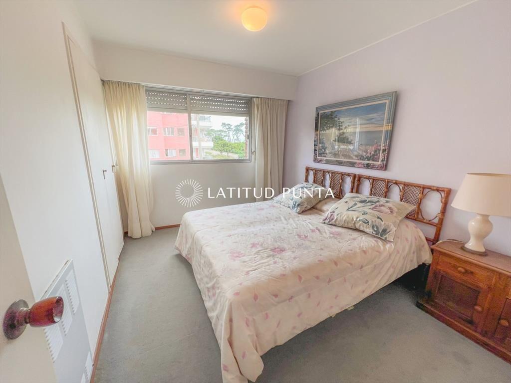 Apartamento en primera línea Mansa, 3 más