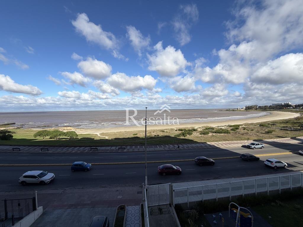 ALQUILER MALVIN RAMBLA CON COCHERA