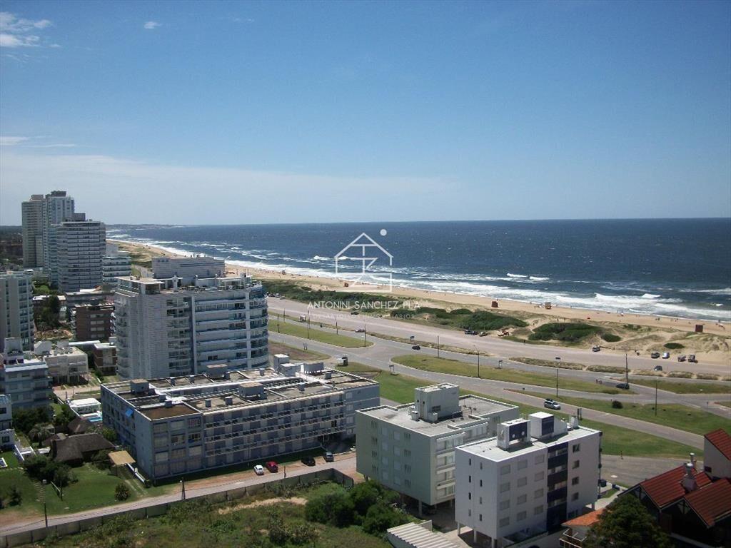 Apartamento - Playa Brava Parada 3