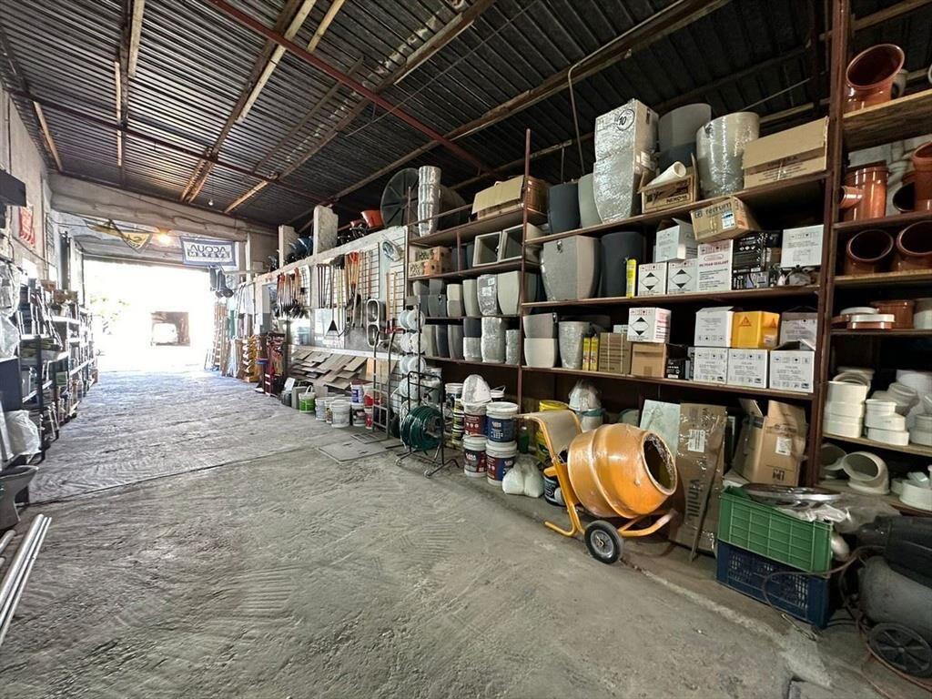 Venta local industrial galpon deposito comercial CON RENTA