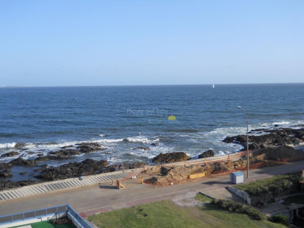 Apartamento en Venta de 2 dormitorios en Punta ,