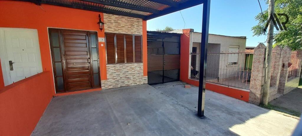 Casa en venta c/ cochera en Artigas