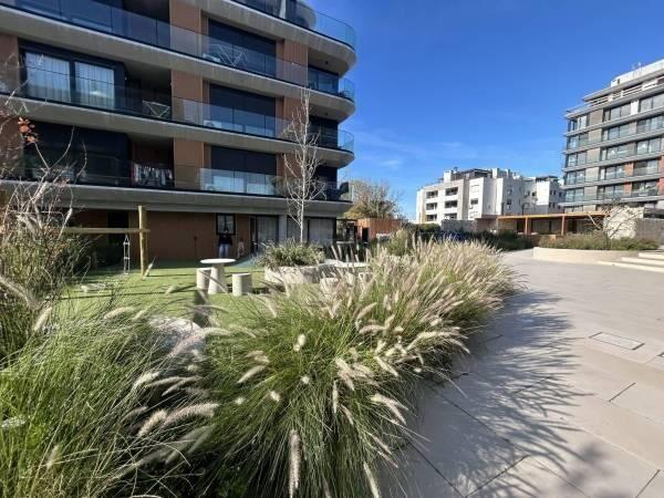 Alquiler de Apartamento en Rambla Costanera con 2 dormitorio
