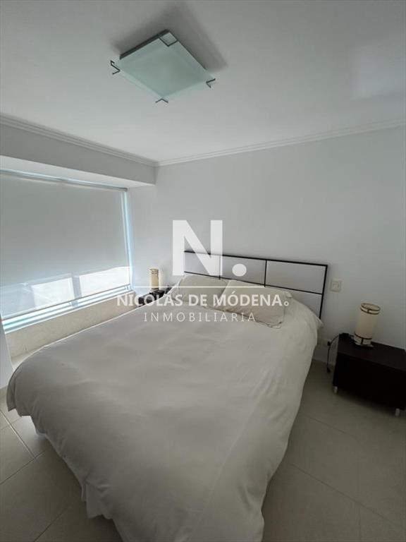 Vende impecable apartamento de 2 dormitorios en
