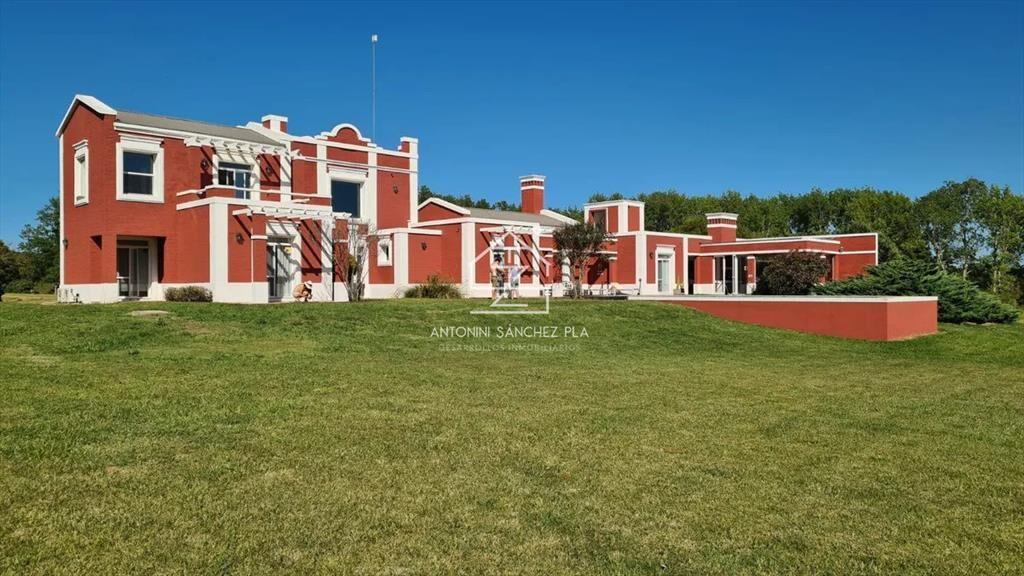 Casa frente al lago