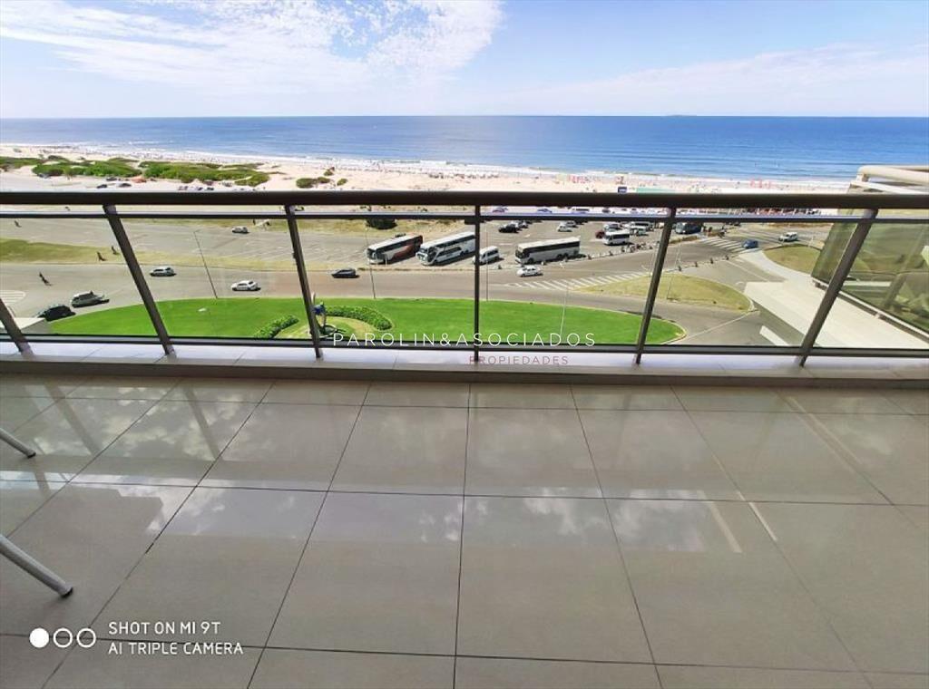 Apartamento de 3 dormitorios en venta en Torre Imperiale, P