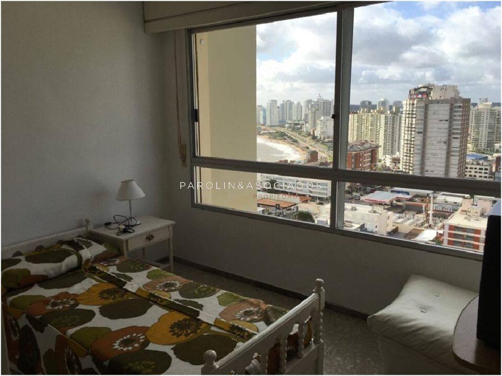 Apartamento en Peninsula, 3 dormitorios *