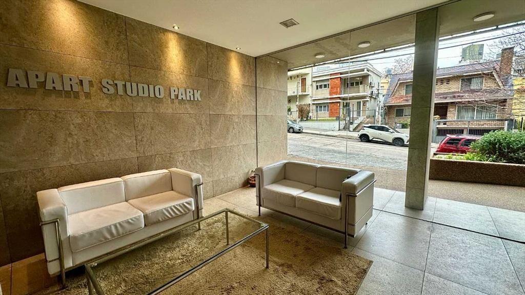 Alquiler Monoambiente Pocitos Piso alto Amenities