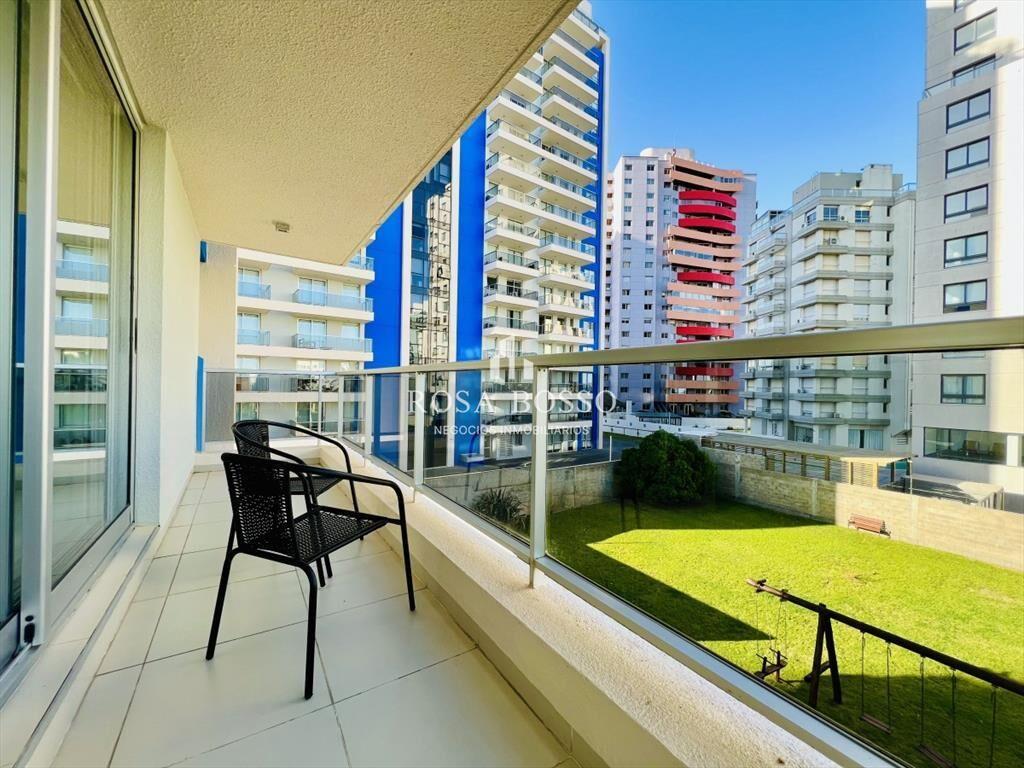 Venta Departamento 1 dormitorio y medio Punta del
