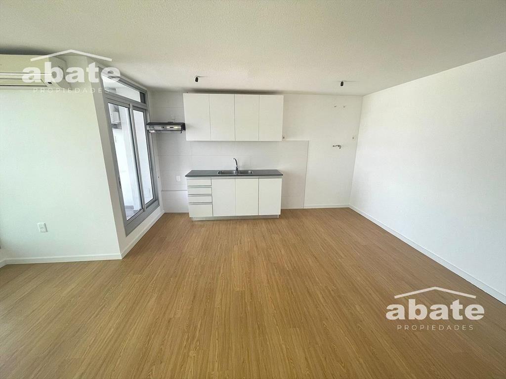 Apartamento en venta 1 dormitorio con garaje - Barrio Sur