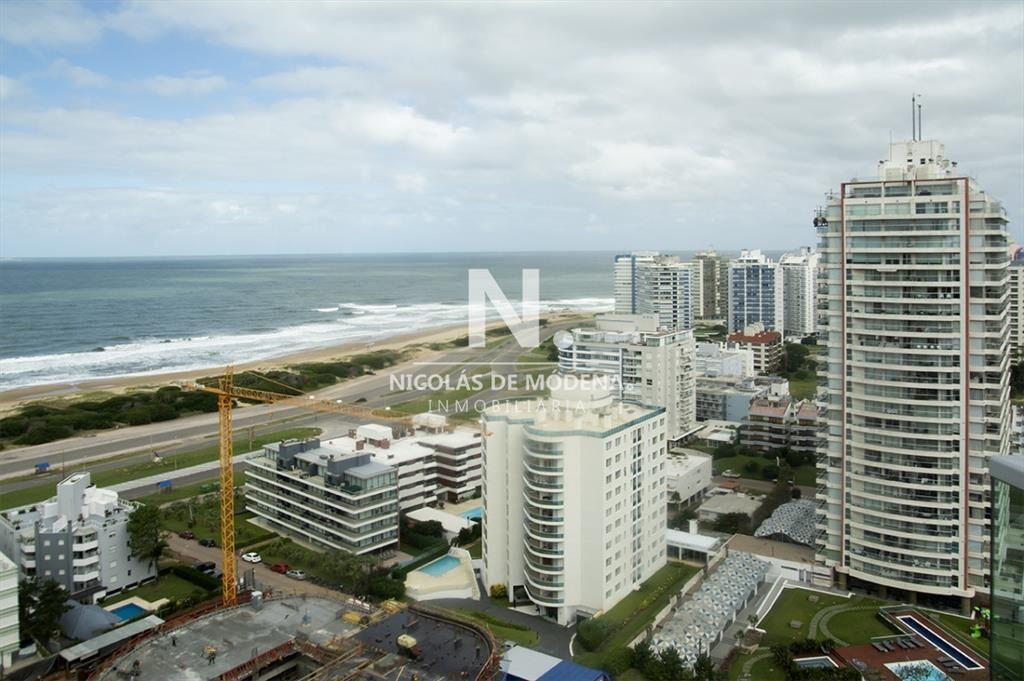 Departamento en venta, Torre nueva en Playa Wind